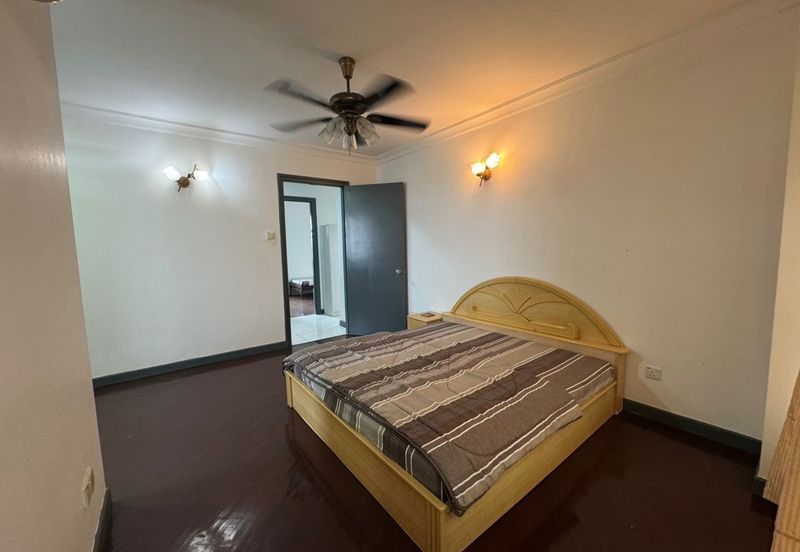 The Straits View, Bandar Baru Permas Jaya