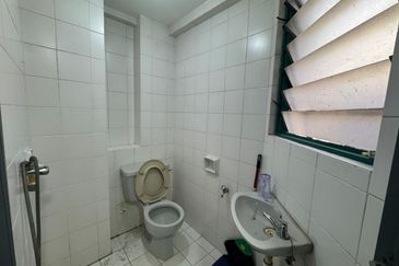 The Straits View, Bandar Baru Permas Jaya