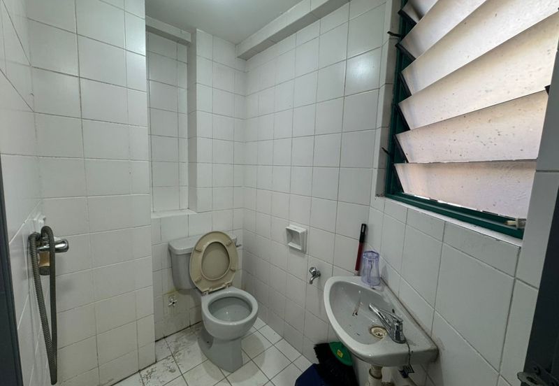 The Straits View, Bandar Baru Permas Jaya