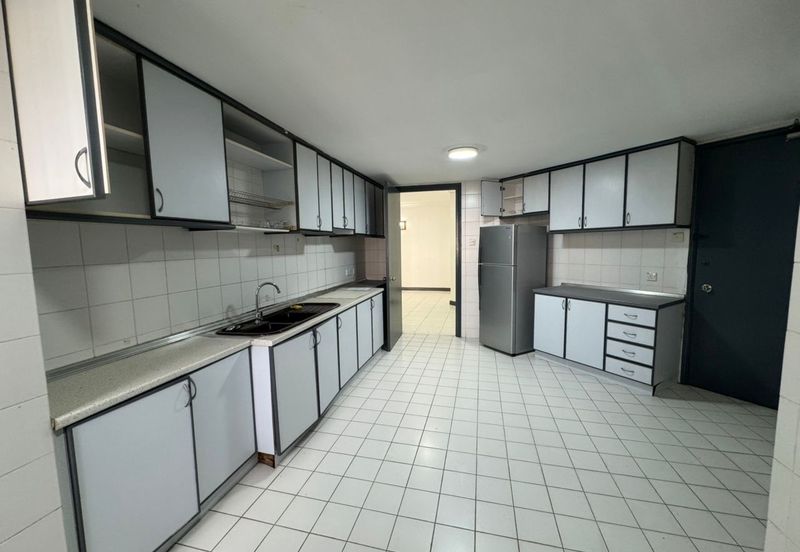 The Straits View, Bandar Baru Permas Jaya