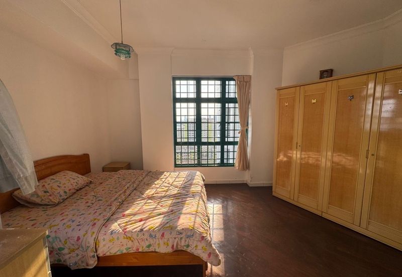 The Straits View, Bandar Baru Permas Jaya