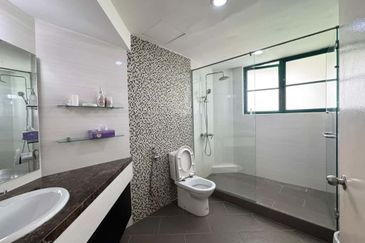 The Straits View, Bandar Baru Permas Jaya