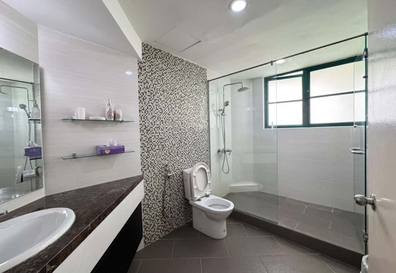 The Straits View, Bandar Baru Permas Jaya