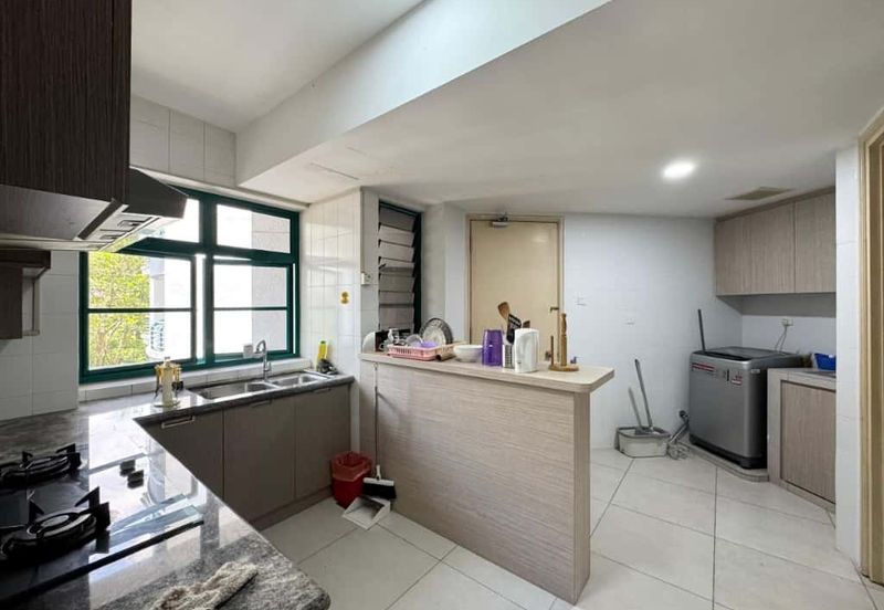 The Straits View, Bandar Baru Permas Jaya