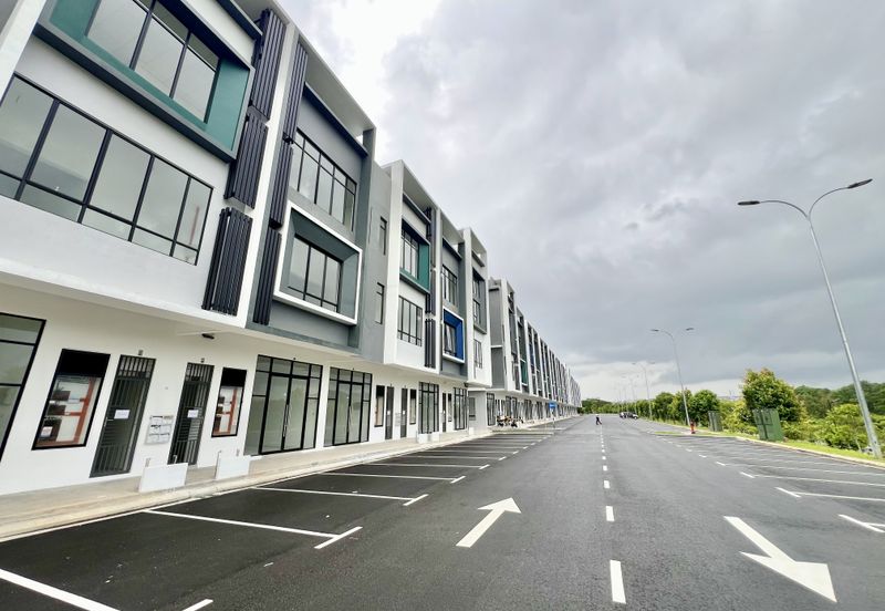 Crest @ Austin Emerald 2