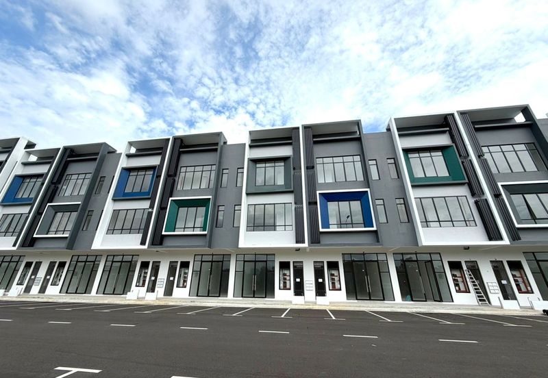 Crest @ Austin Emerald 2