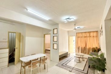 Villa Krystal, Bandar Selesa Jaya