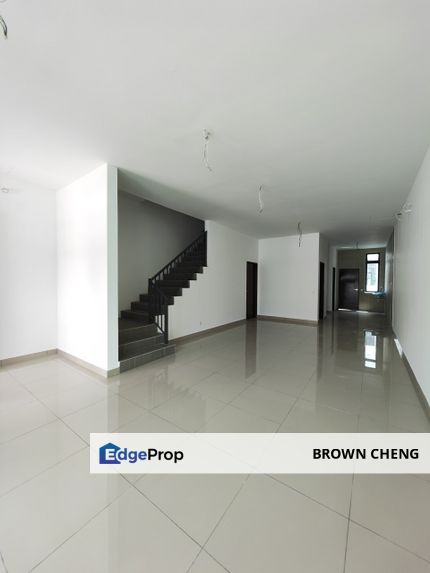 Double Storey (New house Condition) @ Jp Perdana (Austin Crest) 18ft x 65ft, 4rooms, 3 baths, Johor, Johor Bahru