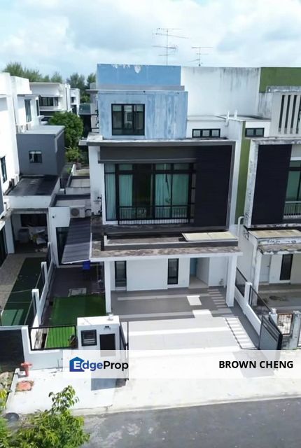 3 Sty Cluster @ Opal, Mutiara Mas (7 rooms , 5 baths) Nice Design Renovated, Johor, Skudai