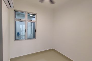 Meridin Bayvue Apartment