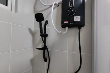 Meridin Bayvue Apartment