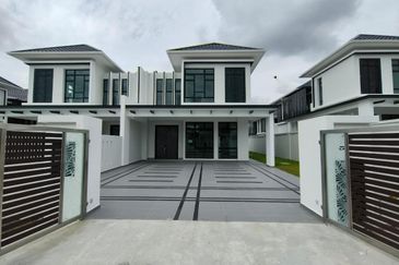 Semi D @ Setia Tropika (Palymra Sanctuary) 40ft x 90ft