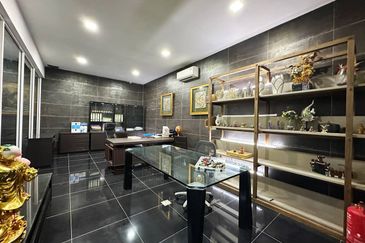 Nusa Cemerlang Industrial Park