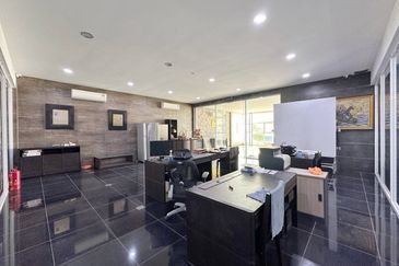 Nusa Cemerlang Industrial Park