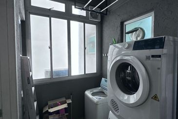 Dedaun Hijau (Greenfield Regency)