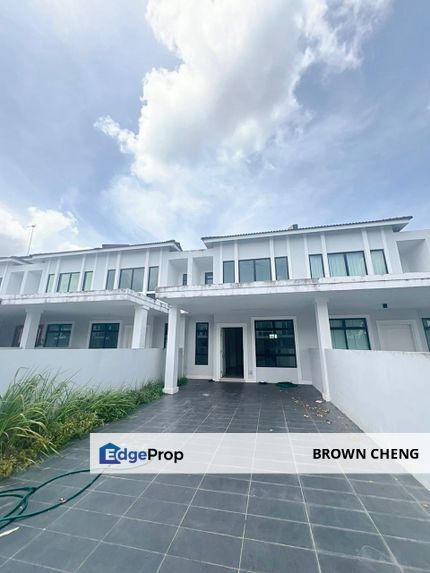 Eco Tropics Double Storey (20ft x 80ft), Johor, Masai