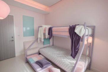 Strategik Lokasi,Mampu milik dan 10 min jalan kaki ke LRT station,Pangsapuri Lotus@Puchong