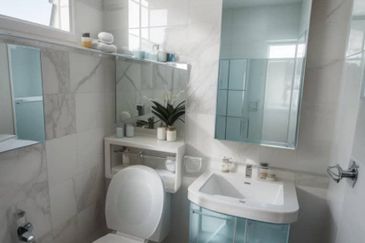 Strategik Lokasi,Mampu milik dan 10 min jalan kaki ke LRT station,Pangsapuri Lotus@Puchong