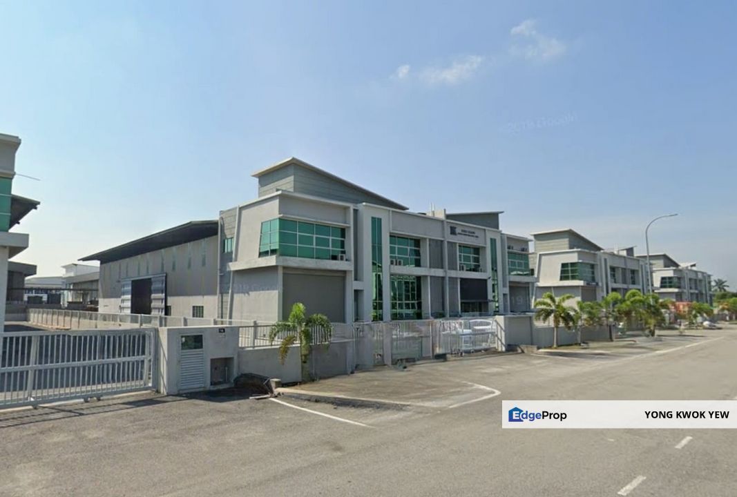 KLANG, AIR HITAM | CLEAN OPERATION | OFFICE & WAREHOUSE | 2 STY SEMI D FACTORY | FOR RENT, Selangor, Klang