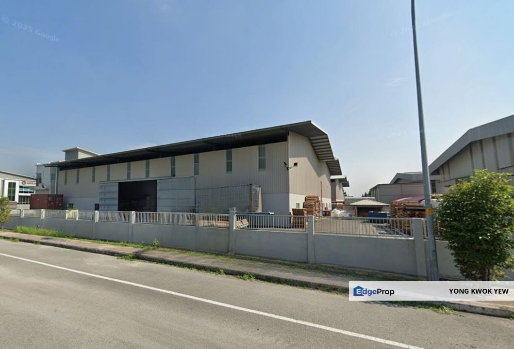 KLANG, AIR HITAM | CLEAN OPERATION | OFFICE & WAREHOUSE | 2 STY SEMI D FACTORY | FOR RENT, Selangor, Klang
