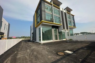 Cipta Industrial Park @ Serenia City