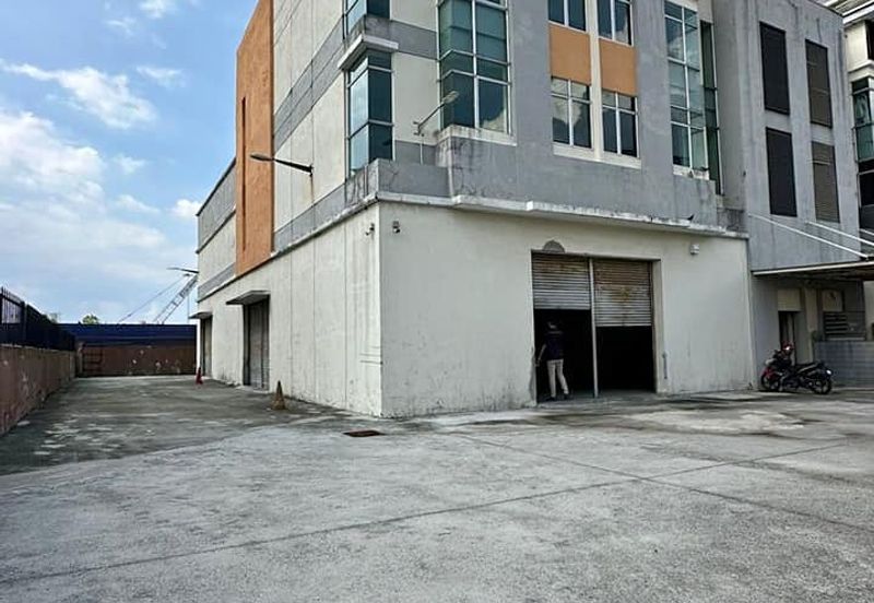 2.5 Storey Semi-D Factory, Pjs 5, Taman Desaria, Petaling Jaya Factory for Rent