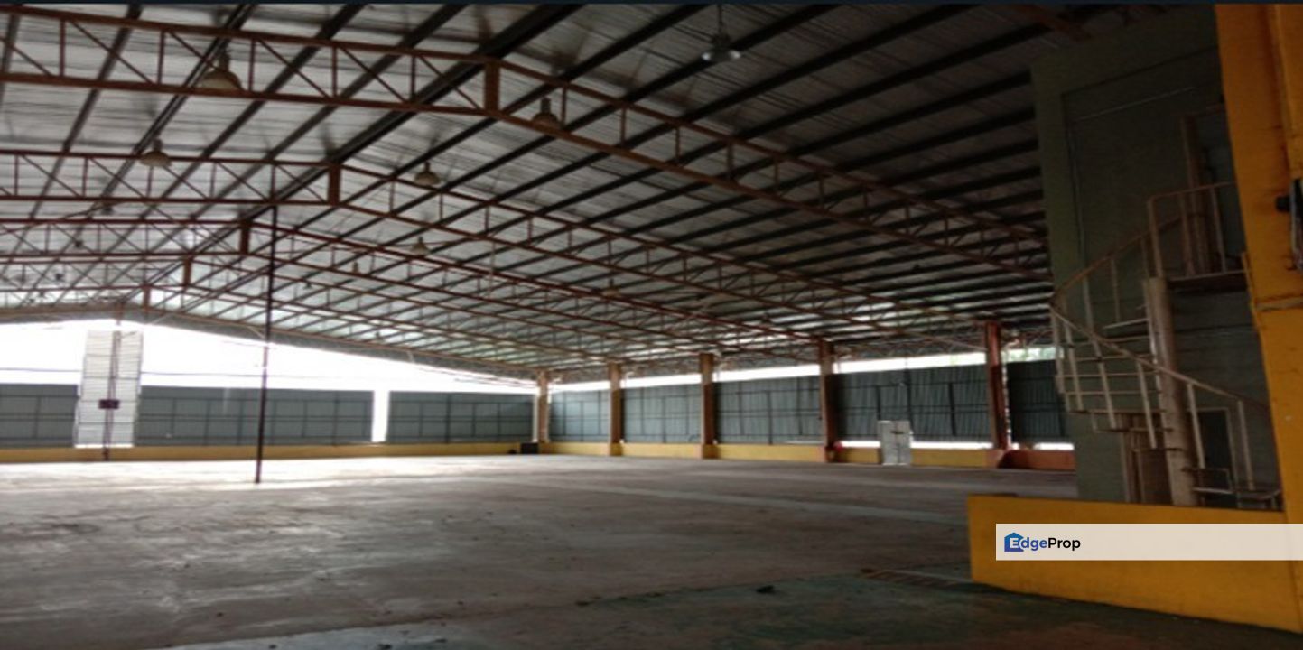 SHAH ALAM | BIG WAREHOUSE | 88,000 SQFT | 40FT CEILING , Selangor, Shah Alam