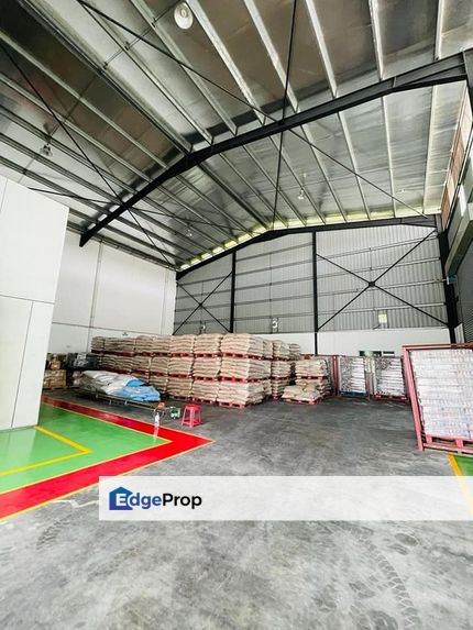 SEMI-D FACTORY | GROUND FLOOR 6,000 SQFT | 30FT CEILING HEIGHT | AIR HITAM KLANG, Selangor, Klang