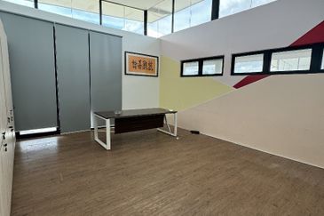 i32 Puchong Industrial Park