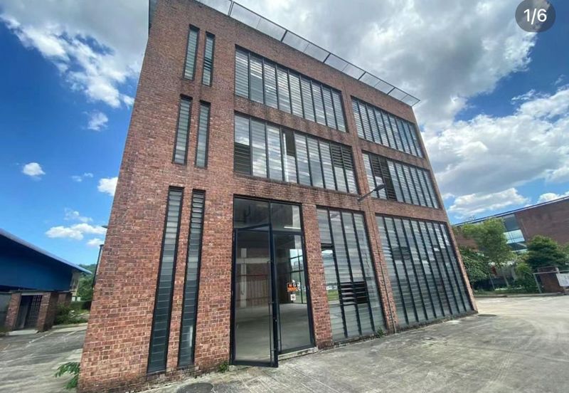 Bandar Pinggiran Subang