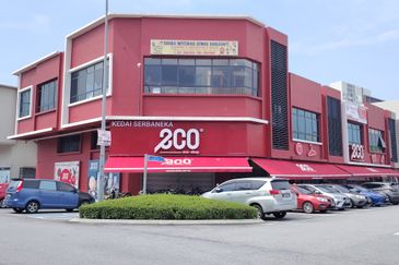 Triana @ Tropicana Amans