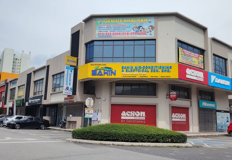 Triana @ Tropicana Amans