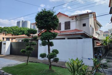 Salak South Garden [9500sf] Detached Bungalow House 9500sf