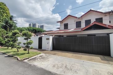Salak South Garden [9500sf] Detached Bungalow House 9500sf