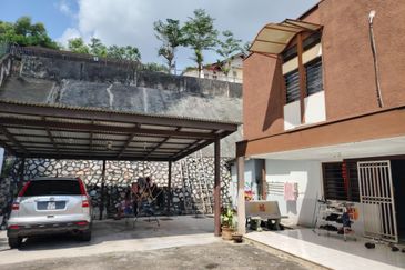 Salak South Garden [9500sf] Detached Bungalow House 9500sf