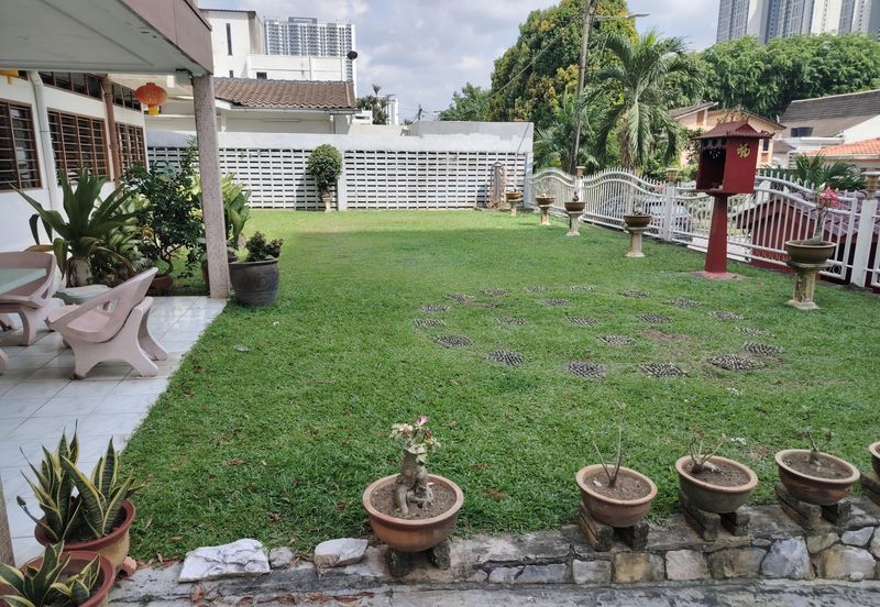 Salak South Garden [9500sf] Detached Bungalow House 9500sf