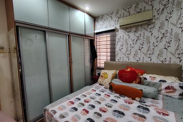 Jalan Spektrum U16 @ Taman Bukit Subang