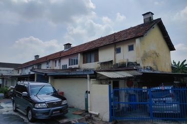 Seksyen 1A Petaling Jaya 2 Storey Terrace House