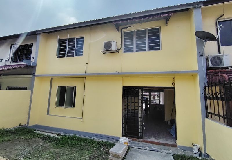 Seksyen 1A Petaling Jaya 2 Storey Terrace House