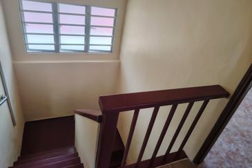 Seksyen 1A Petaling Jaya 2 Storey Terrace House