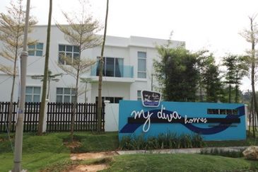 MYDiva, Perdana Lakeview East