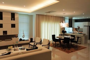 MYDiva, Perdana Lakeview East