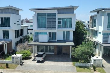 Jacaranda Garden Residence