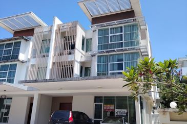 Jacaranda Garden Residence