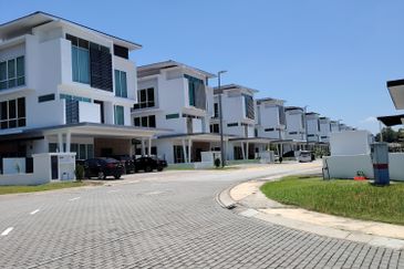 Jacaranda Garden Residence