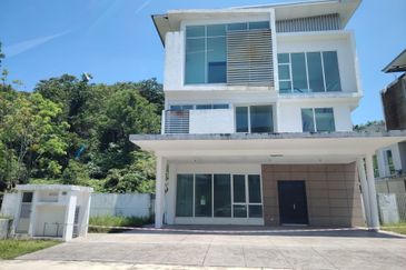 Jacaranda Garden Residence