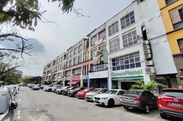 Jalan Kenari, Bandar Puchong Jaya