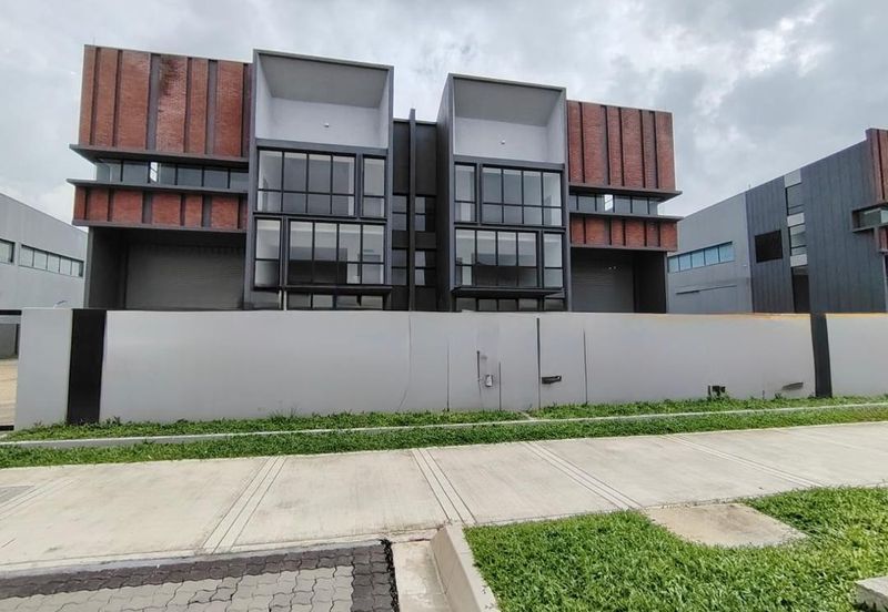 Elmina Business Park