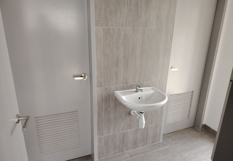 Elmina Business Park