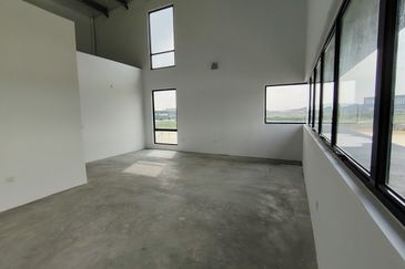 Elmina Business Park